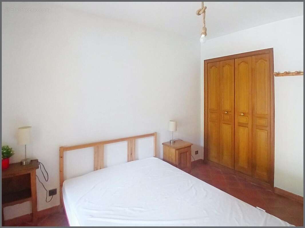 Maison 133 m² à Allemagne-En-Provence  - photo 7