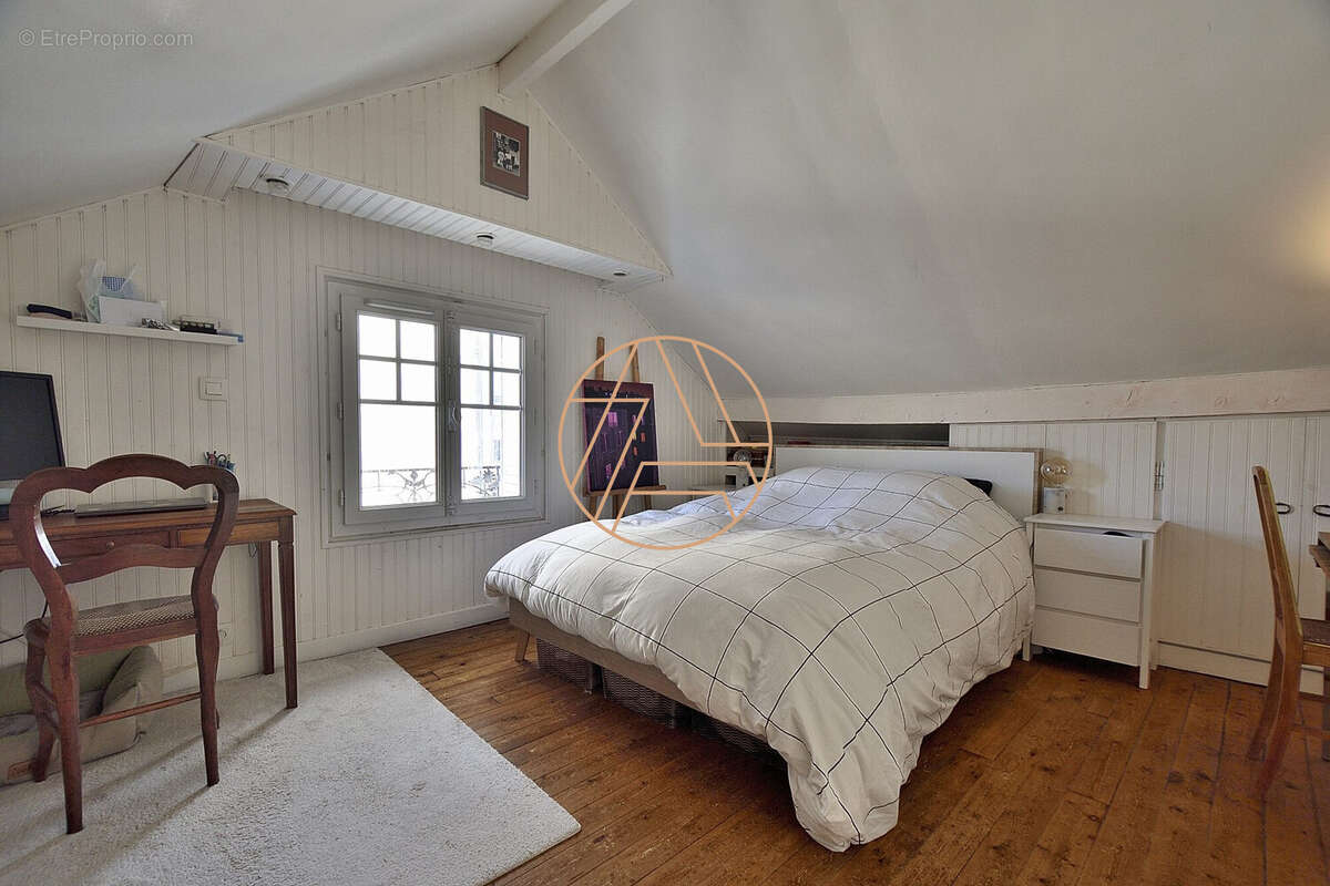 Maison à SAINT-MAUR-DES-FOSSES