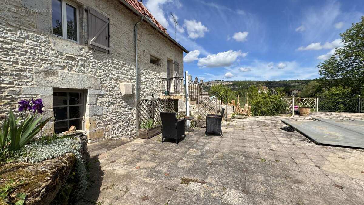 Maison à SAUJAC