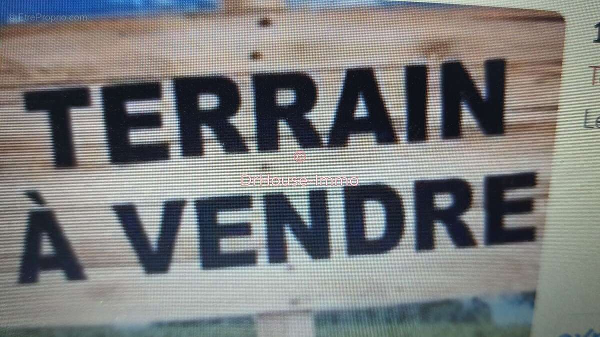 Terrain à SAINT-LOUIS