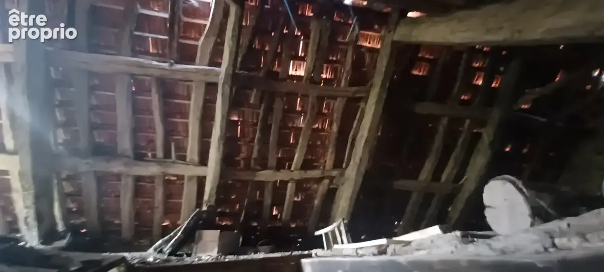 Ancien corps de ferme A RENOVER - photo 6