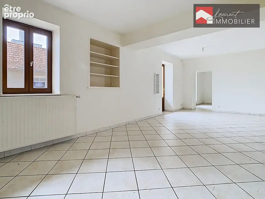 A SIMANDRE : Maison 5 pièces avec nombreuses dépendances - photo 3