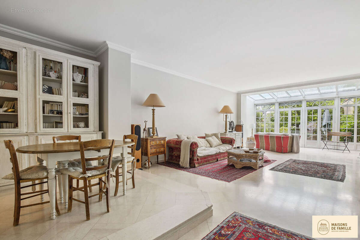 Maison à LOUVECIENNES