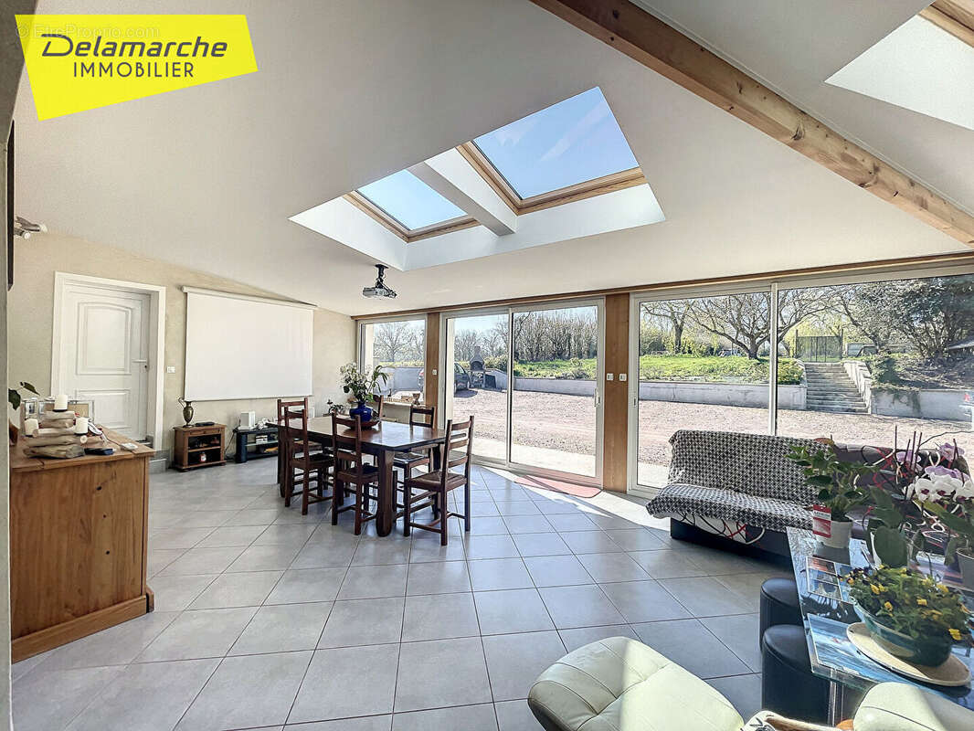 Maison à BRICQUEVILLE-SUR-MER