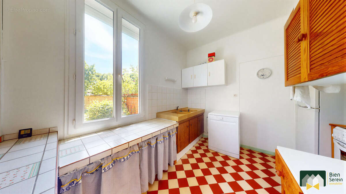 Maison à LEVES