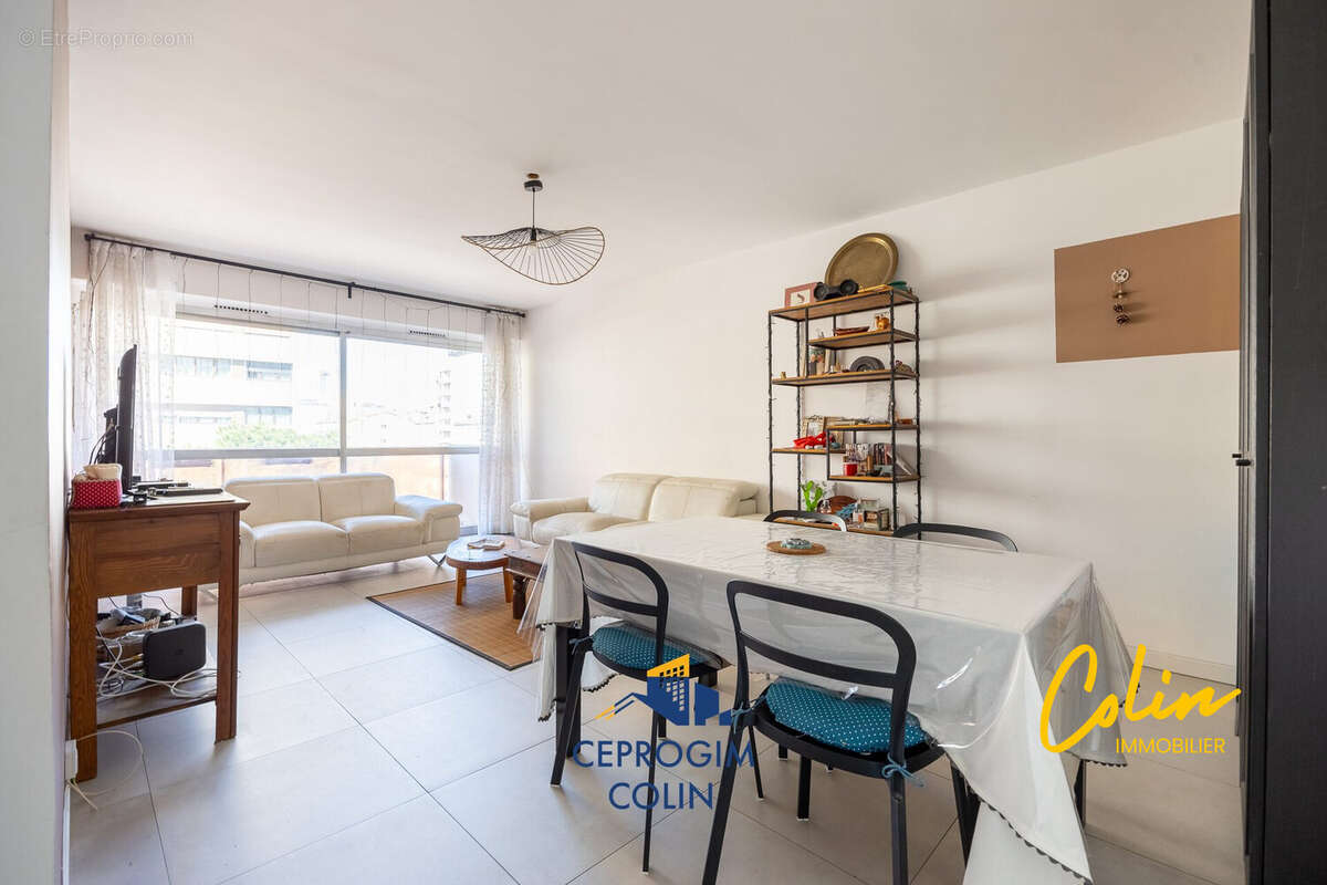 Appartement 87 m² à Marseille-6e  - photo 3