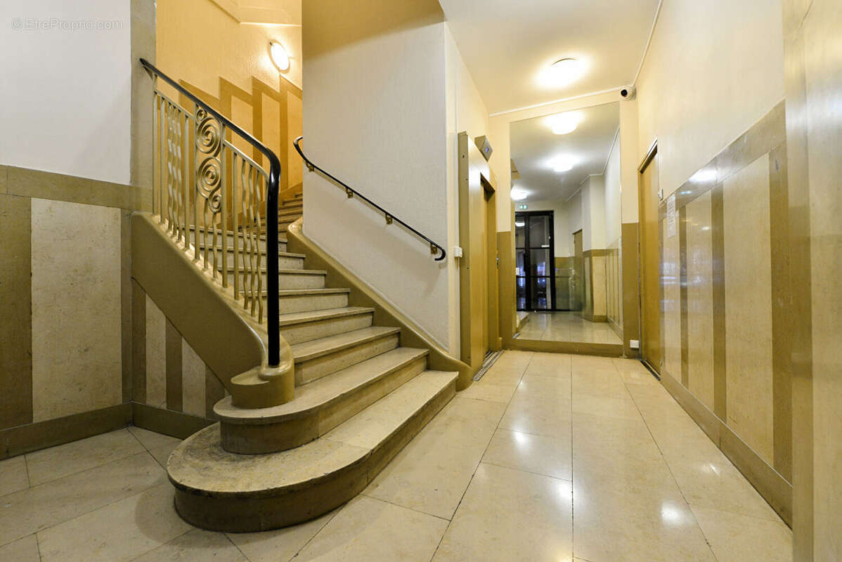 Appartement à PARIS-9E
