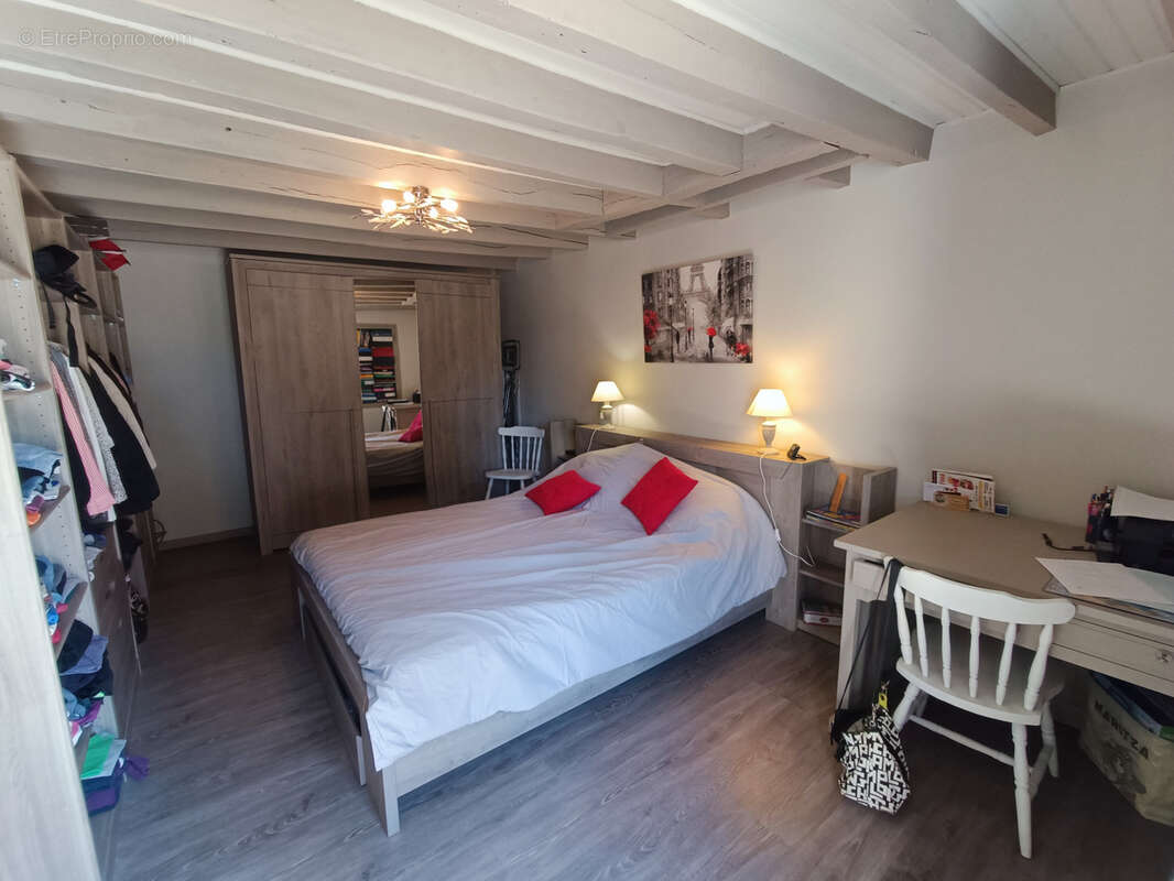 Maison à PRECY