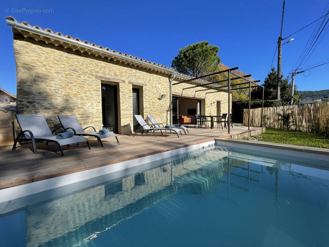 Maison à VAISON-LA-ROMAINE