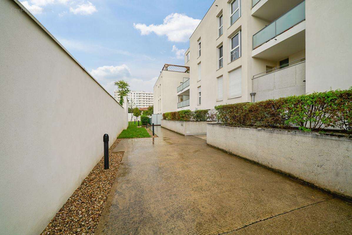 Appartement à LYON-8E