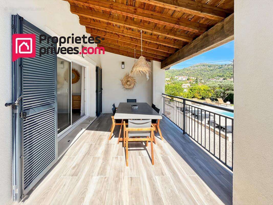 Maison à TOURRETTE-LEVENS