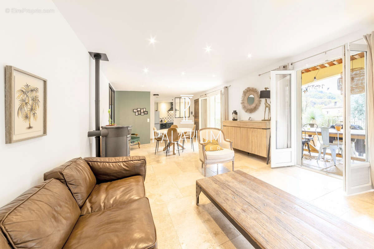 Maison à PIERREVERT