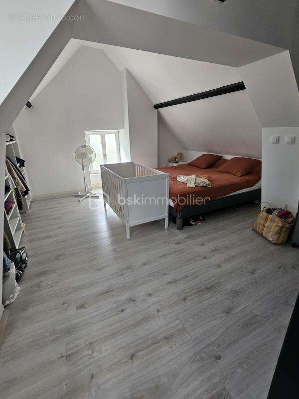 maison 5 pièces de 126m² - photo 4