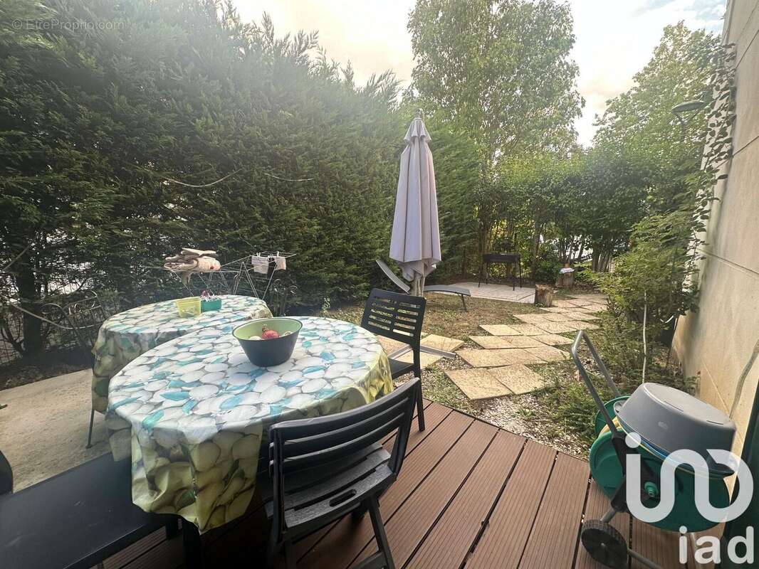 Photo 4 - Appartement à SAVIGNY-LE-TEMPLE