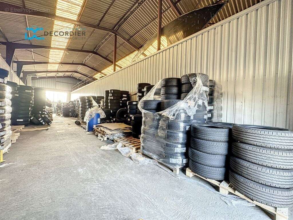 À vendre entrepot - margencel - photo 14