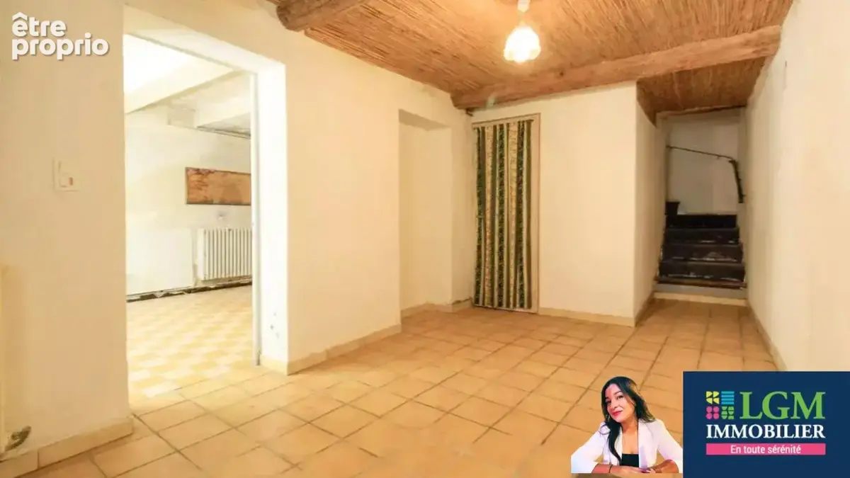 Maison de village 145 m² à rénover - garage, terrasse et cave - photo 8