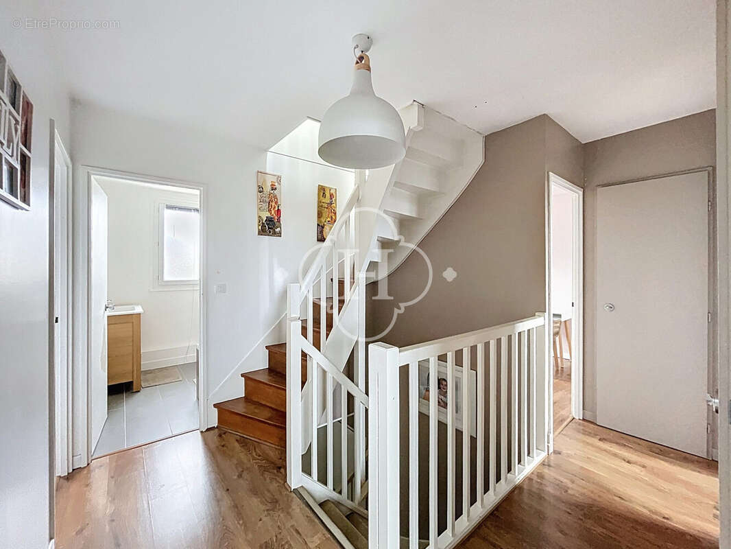 Maison à MAREIL-SUR-MAULDRE