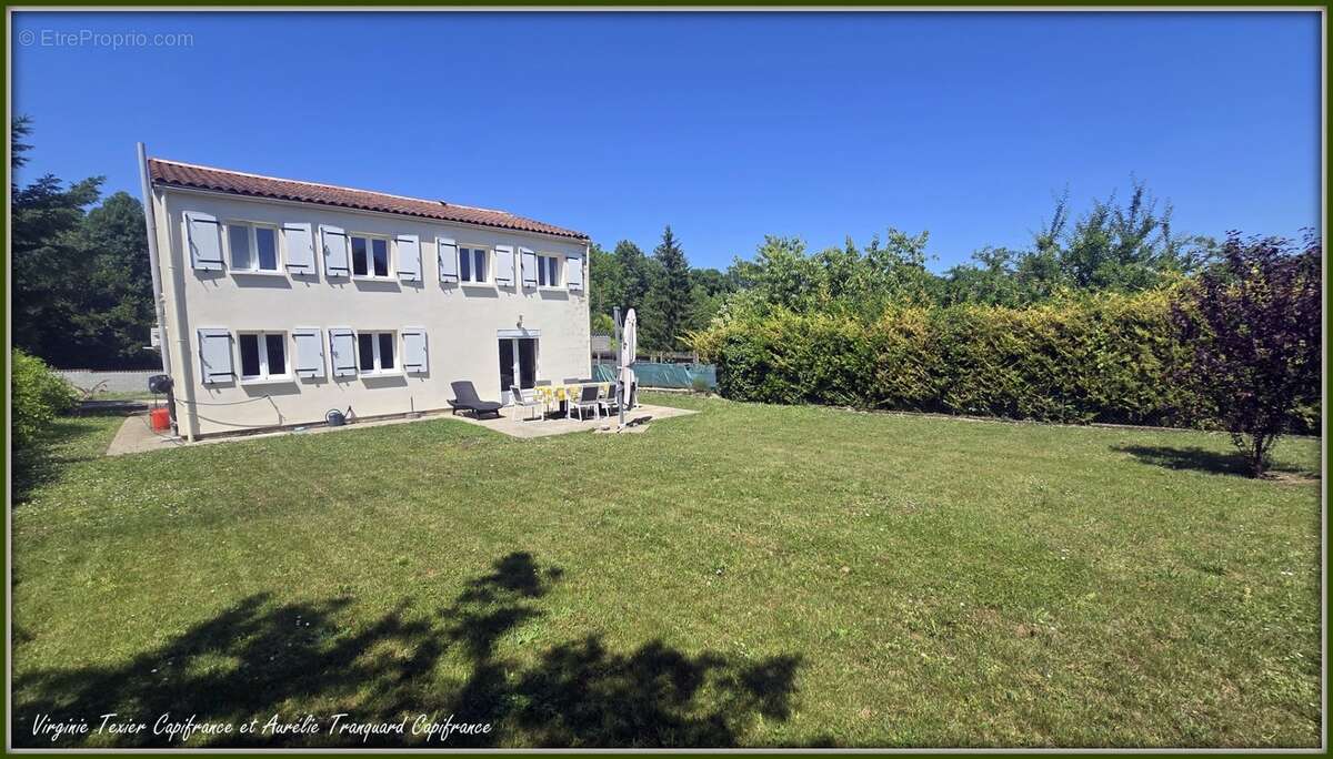 Maison à vendre 6 pièces VARAIZE (17) 4 chambres sur 1500m² de jardin clos avec garage - photo 7