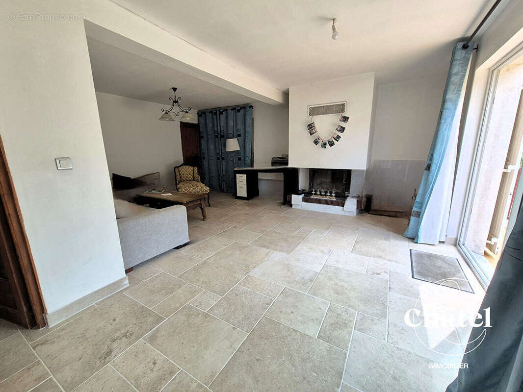 Maison à AUVERS-SUR-OISE