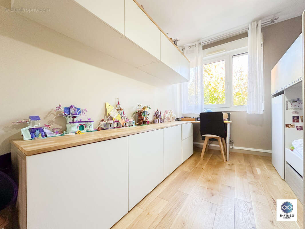 Appartement à RUEIL-MALMAISON