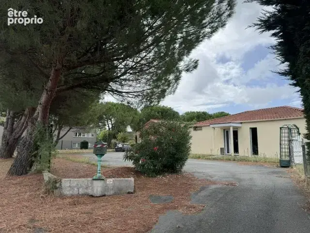 Commerce 145 m² à vendre à Saint-Andre-De-Cubzac (33240) - photo 9