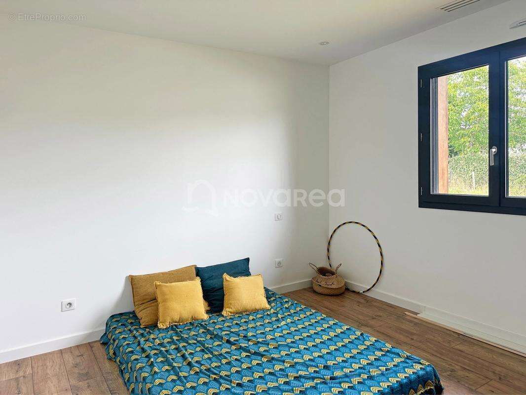 Maison à SAUBRIGUES