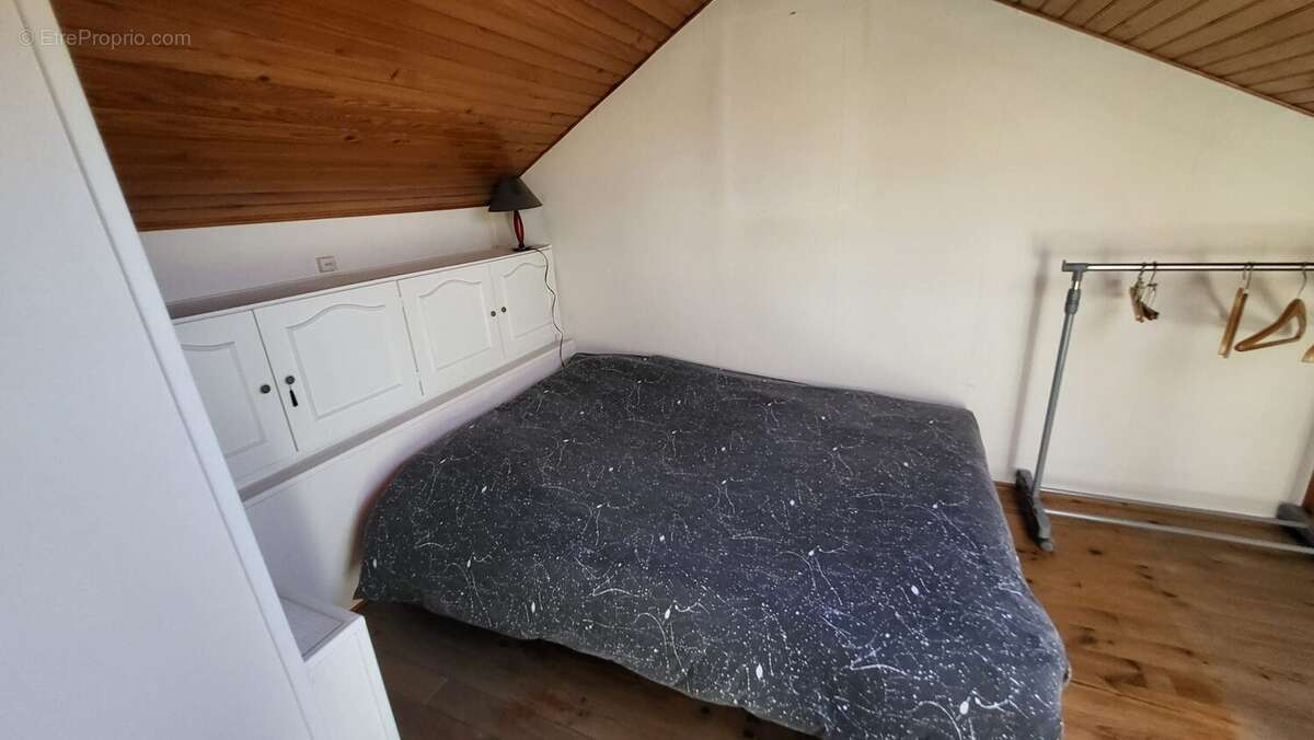 Maison 84 m² à Les Clayes-Sous-Bois  - photo 6