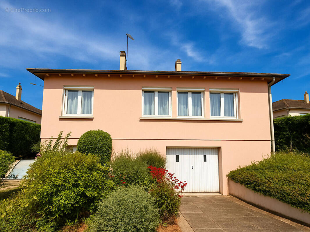 Maison à CHARTRES
