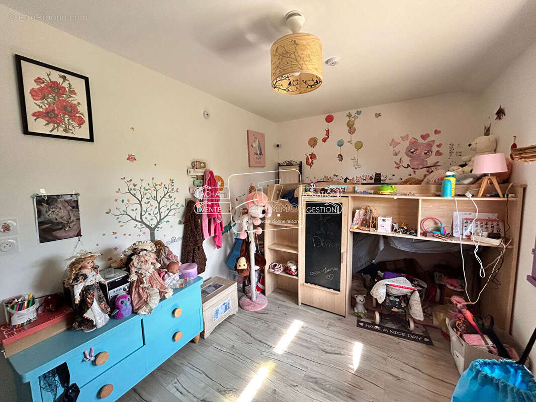 Maison à SAINT-JULIEN-DE-CONCELLES