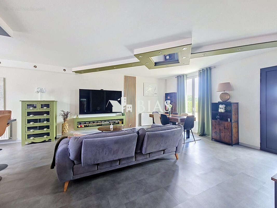 Maison 129 m² à Saint-Aubin-D'ecrosville  - photo 8