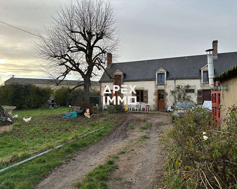 Maison à SAINT-BENOIT-SUR-LOIRE