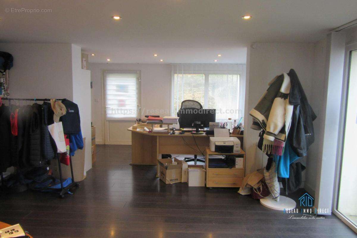 Commerce à OLONNE-SUR-MER