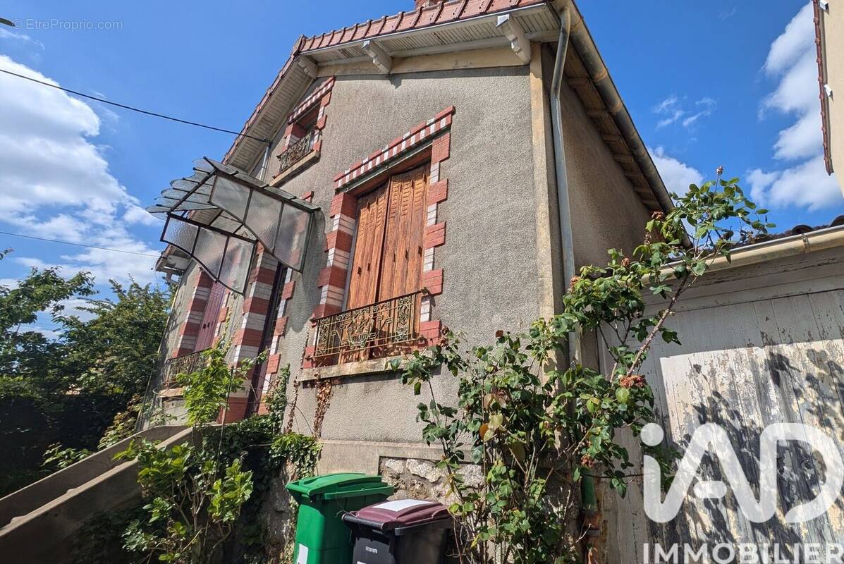 Photo 1 - Maison à SAVIGNY-SUR-ORGE