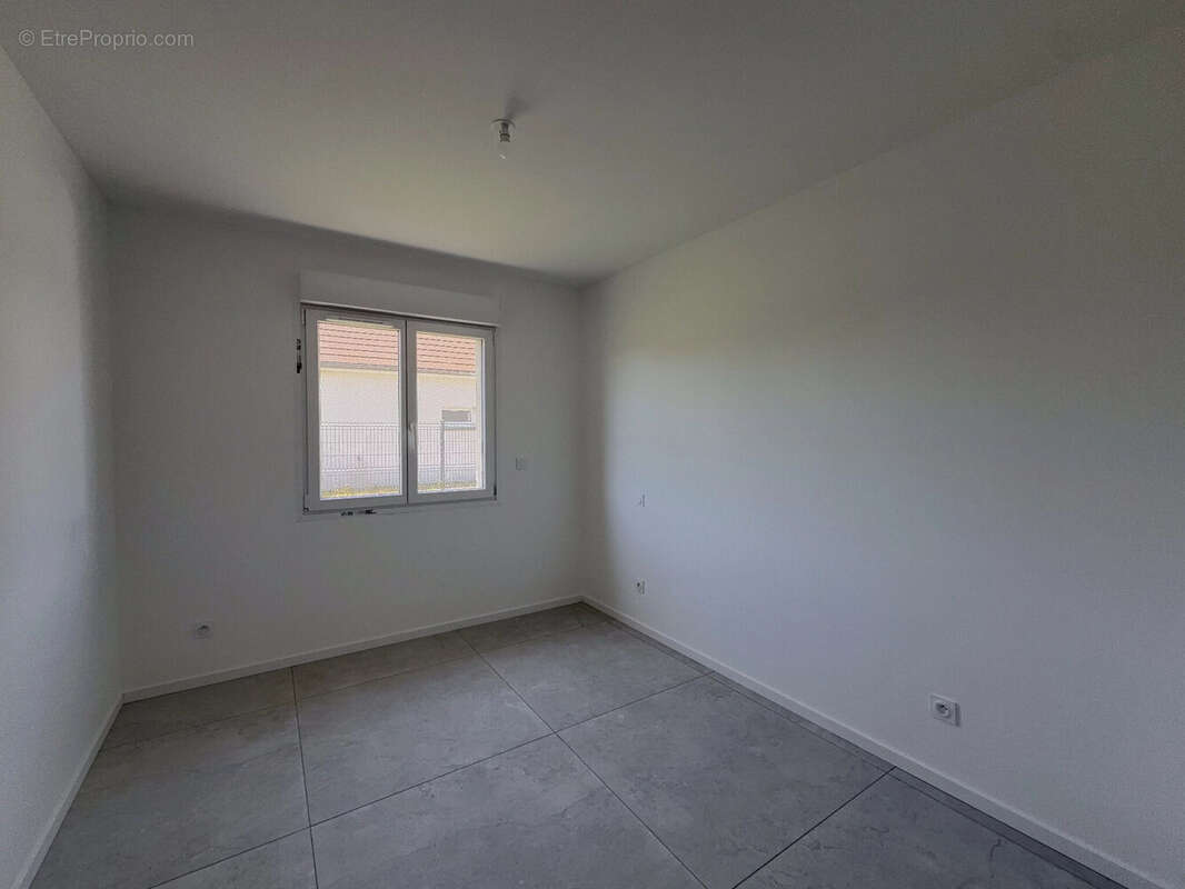 Maison 116 m² à Louhans  - photo 8