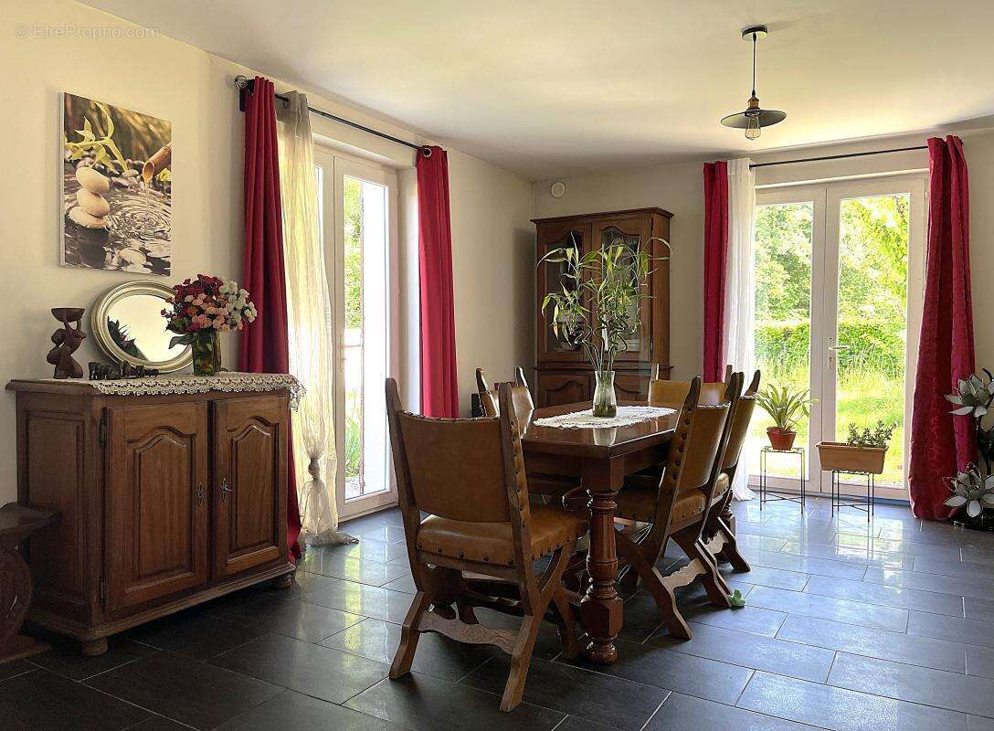 Maison à AVENSAN