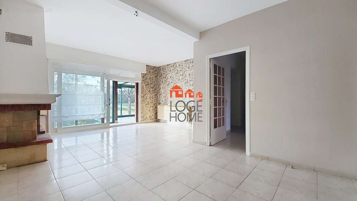 Séjour - Maison à NOYELLES-GODAULT