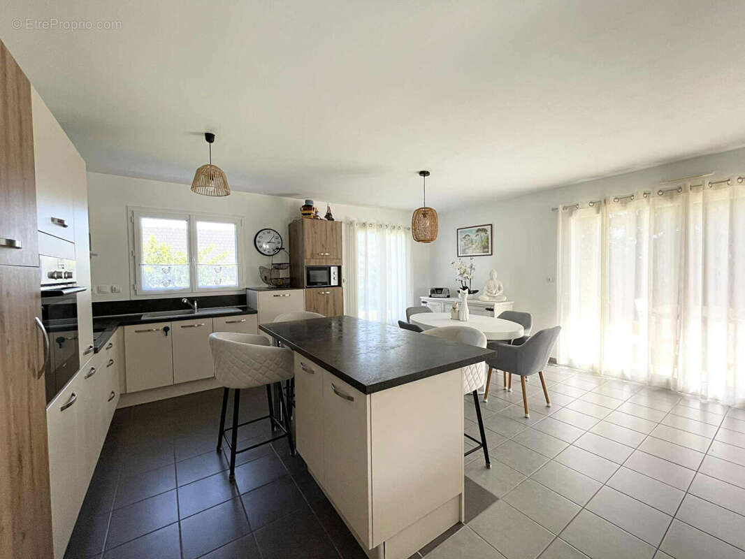 Maison à MALEMORT-SUR-CORREZE