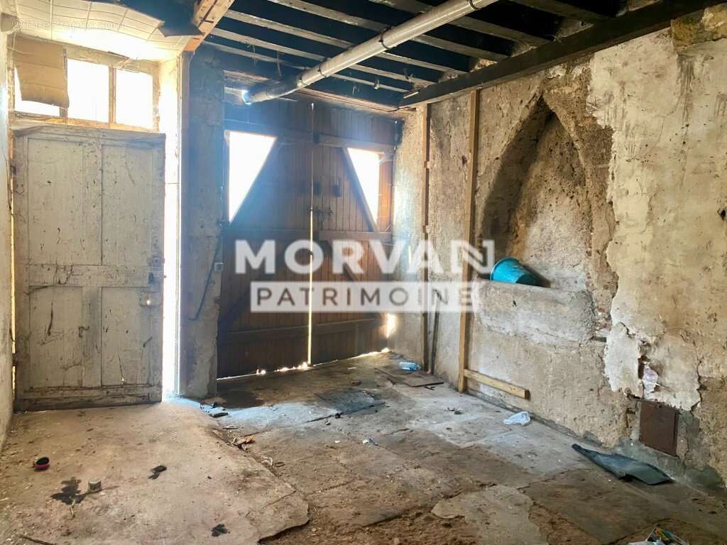 Maison à SAINT-SAULGE