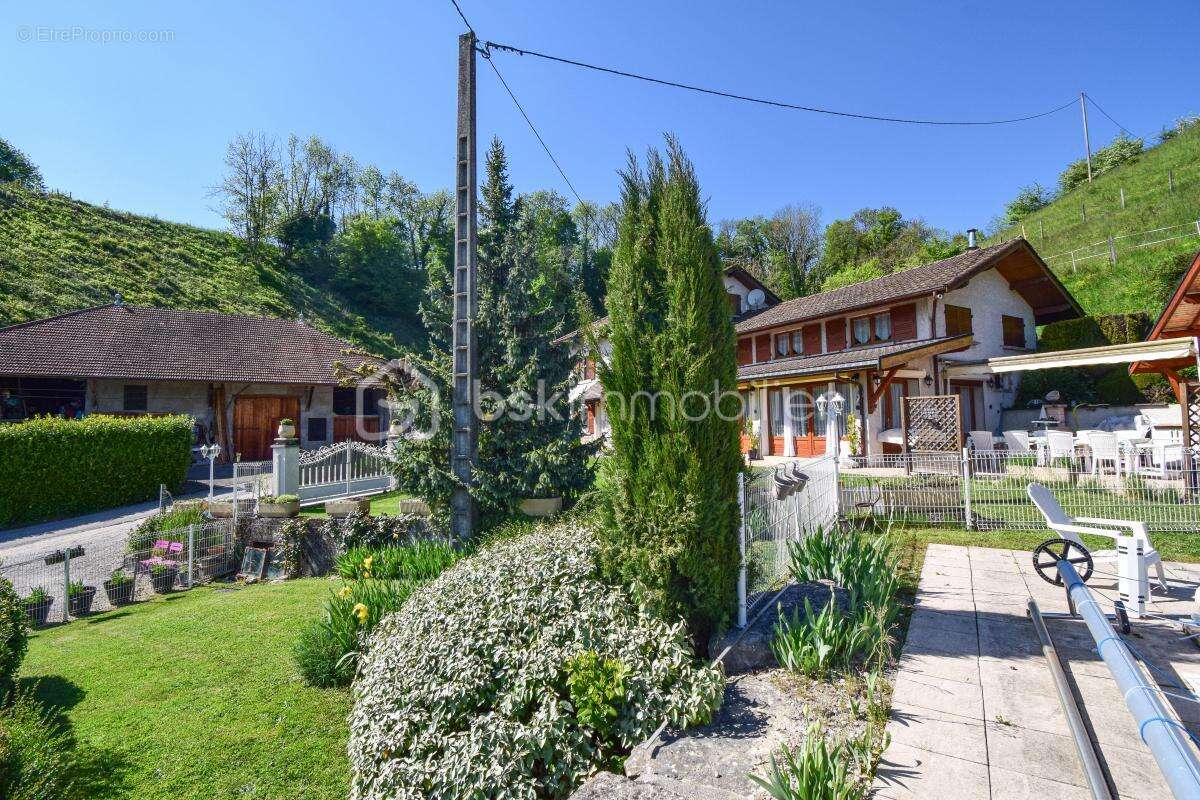 Maison à AIGUEBELETTE-LE-LAC