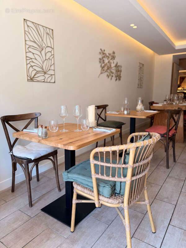 A vendre fonds de commerce restaurant 171 m2 neuf avec cuisine aux normes idealement situe entre pignans et le luc (var) - photo 12