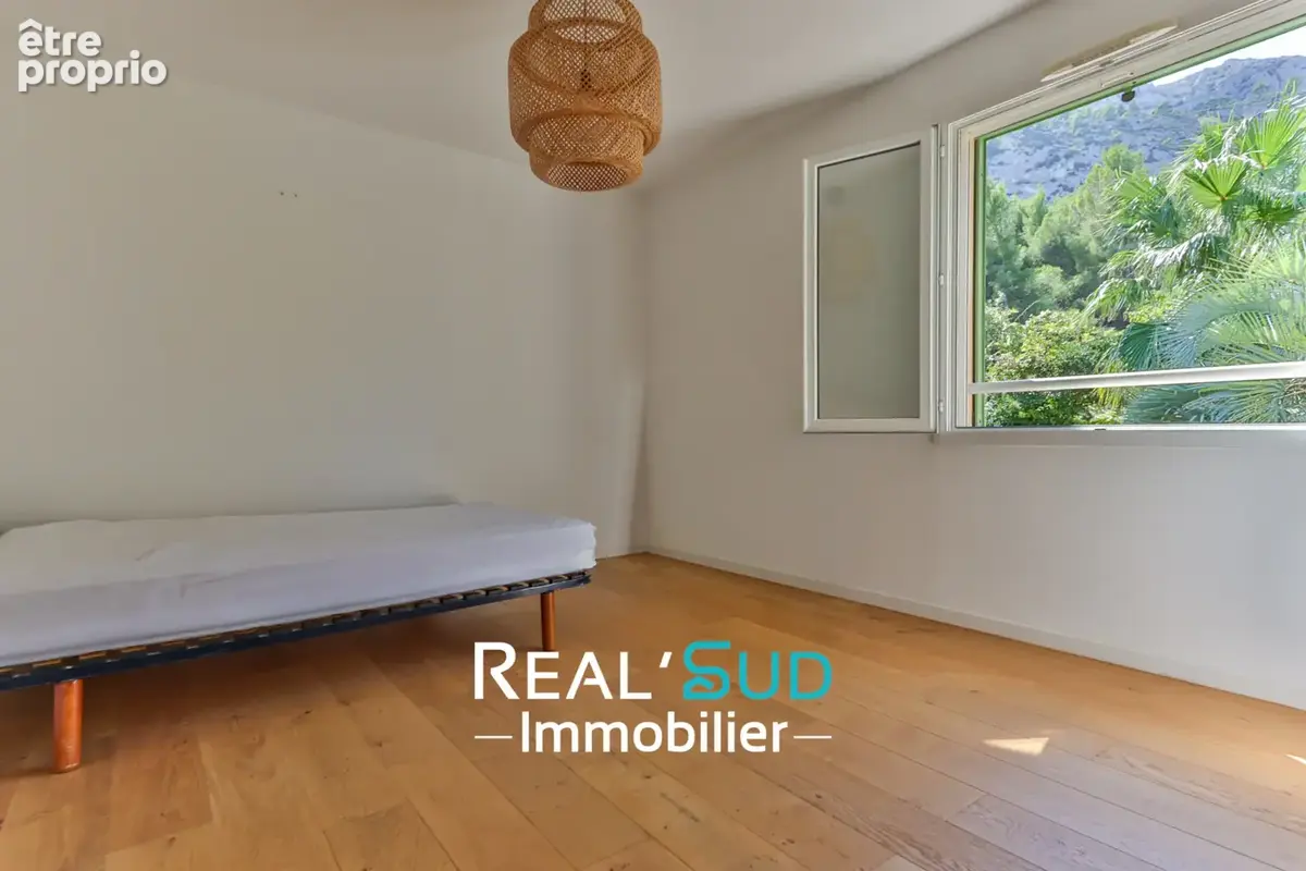 Sormiou, belle maison 5 pièces rénovée - photo 11