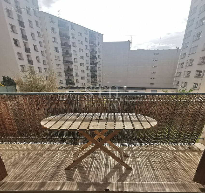 Appartement à PARIS-15E