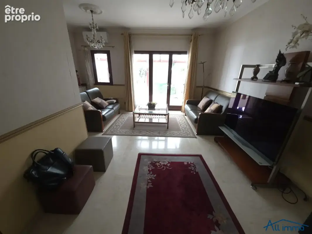 Maison 6 pièces 158 m² à vendre à Saint-Maur-Des-Fosses (94100) - photo 3