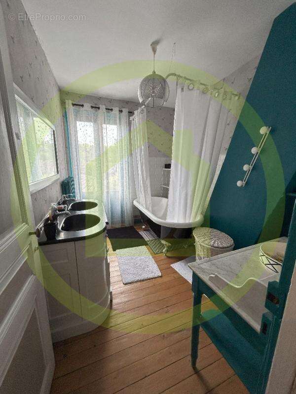 Maison à LA FERTE-GAUCHER