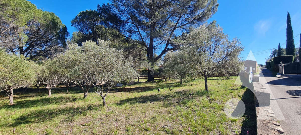 Terrain à vendre sur la commune de Salernes - 952m² PERMIS accepté et purgé - photo 7