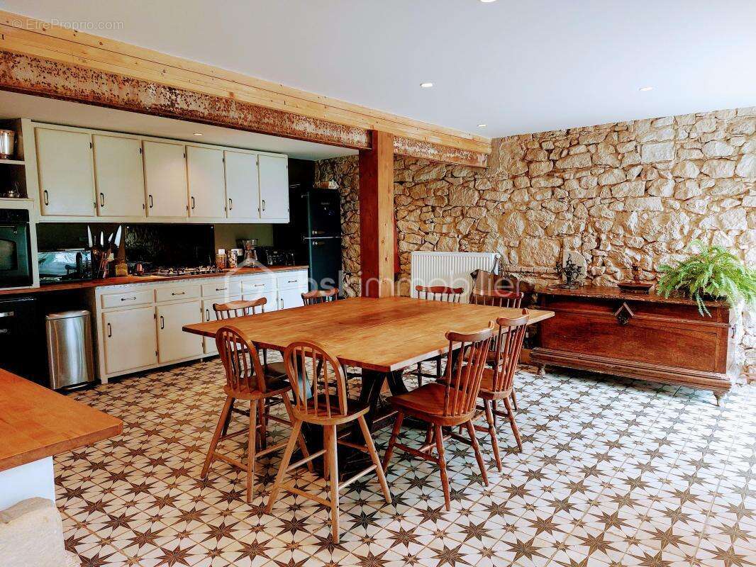 Maison à BOURDELLES