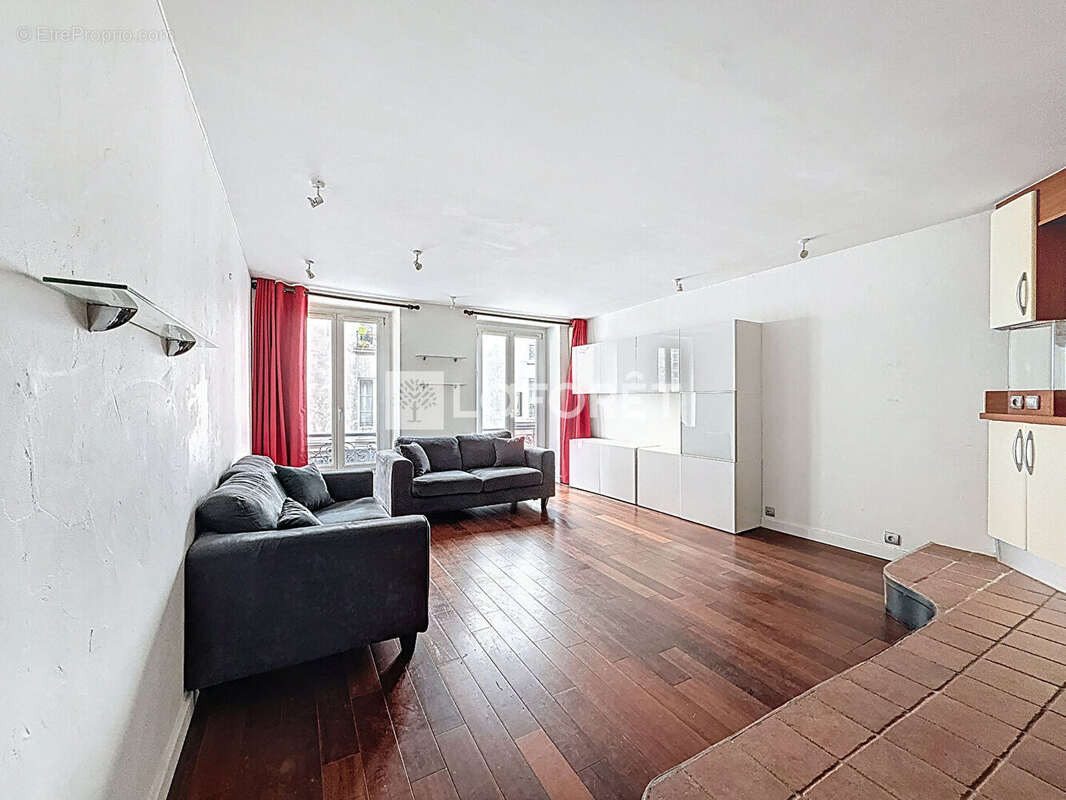 Appartement à PARIS-11E