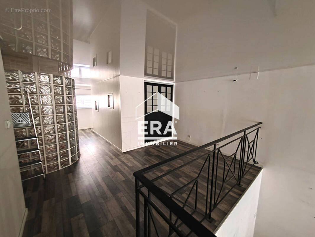 Appartement à MARSEILLE-1E