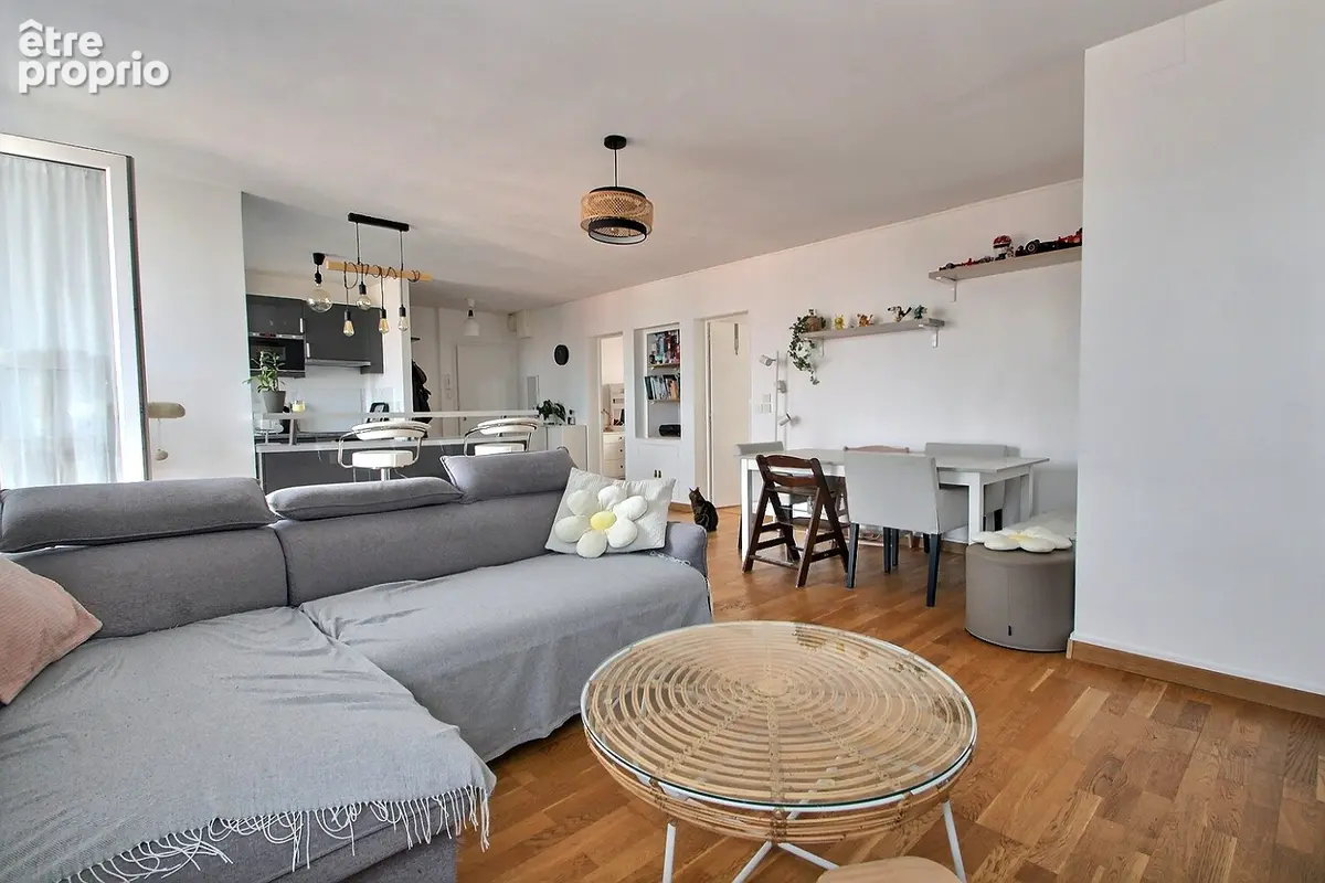 Appartement à NANTERRE