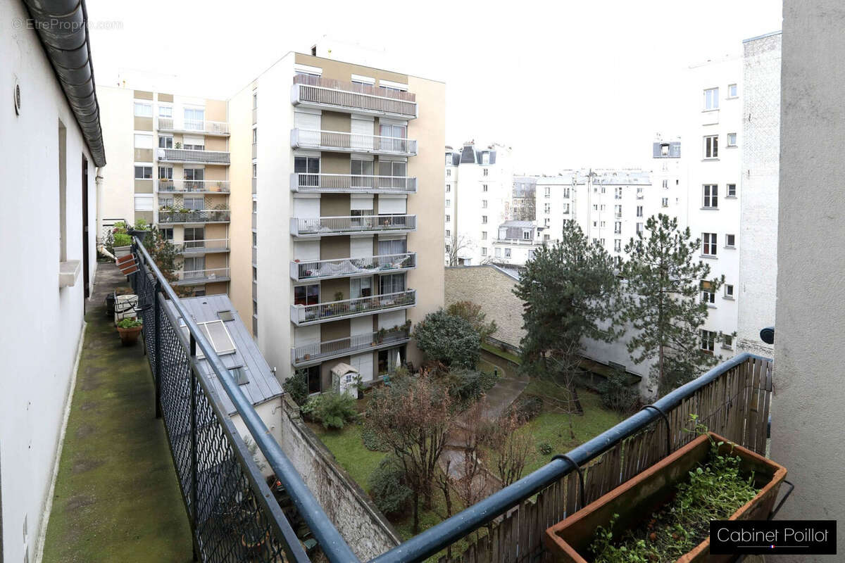 Appartement à PARIS-18E